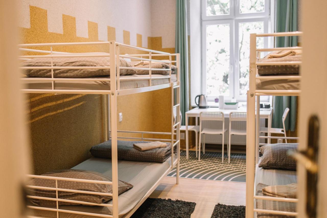 West13 Guest Rooms Krasków Eksteriør bilde