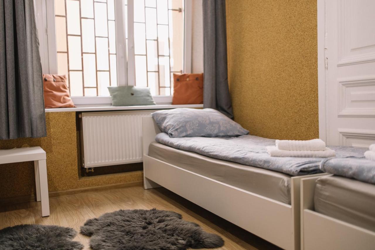 West13 Guest Rooms Krasków Eksteriør bilde